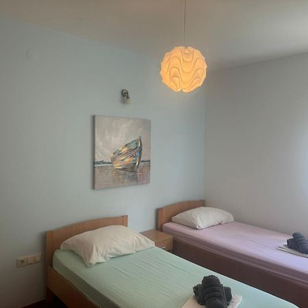 Apartments Silvije Марина Екстериор снимка