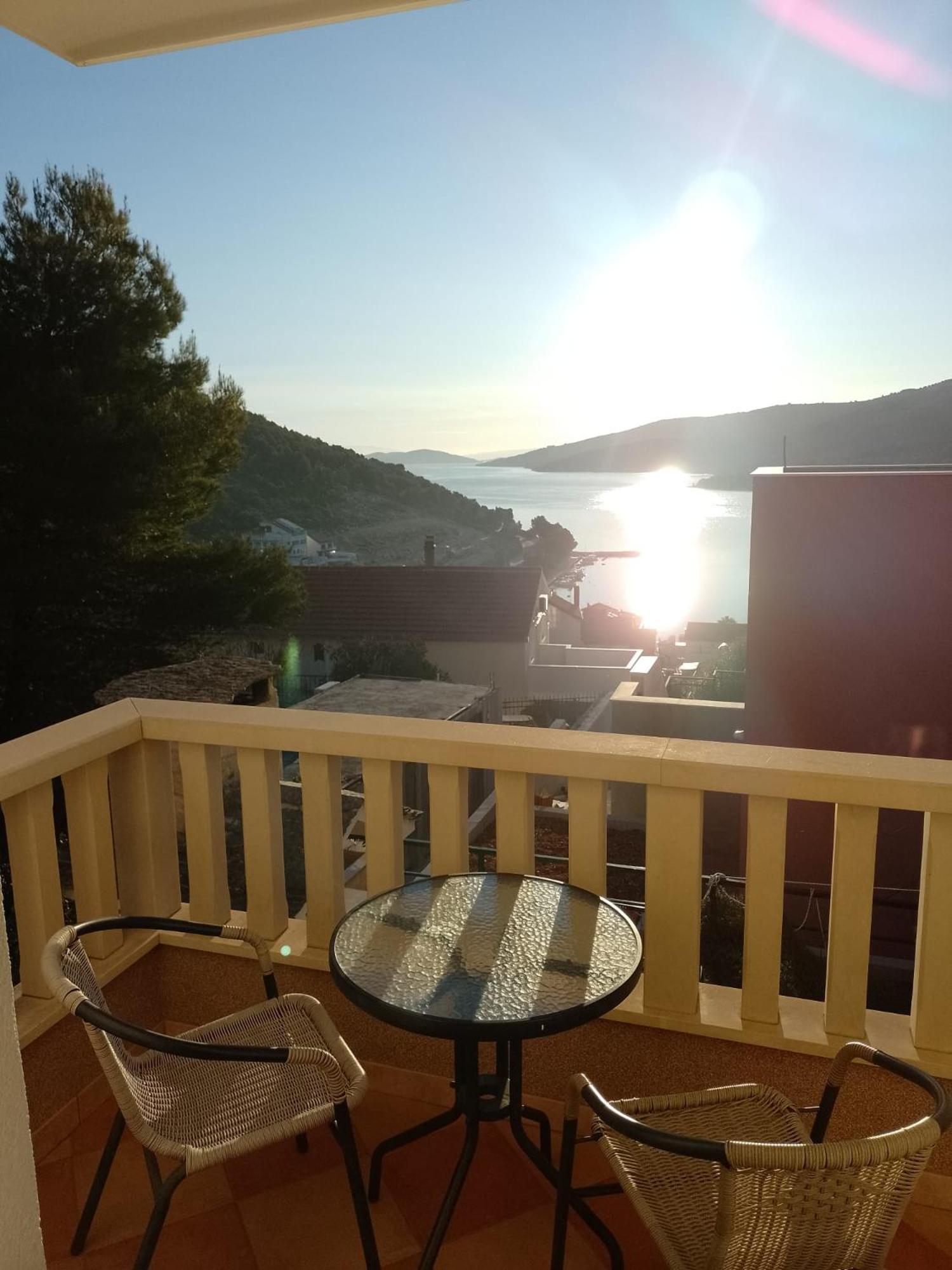 Apartments Silvije Марина Екстериор снимка